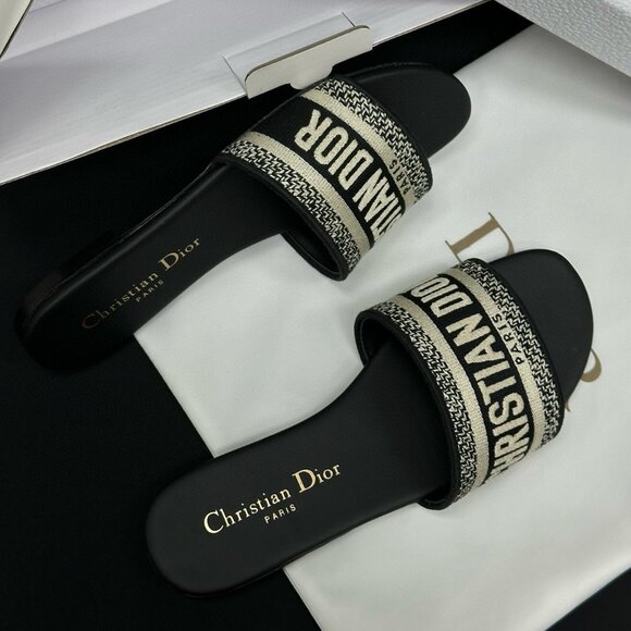 Christian Dior Sandals - Picture 7 of 9